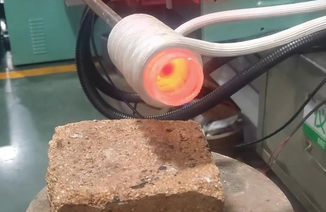 高頻加熱機實心棒料加熱淬火和回火，退火、正火等熱處理工藝