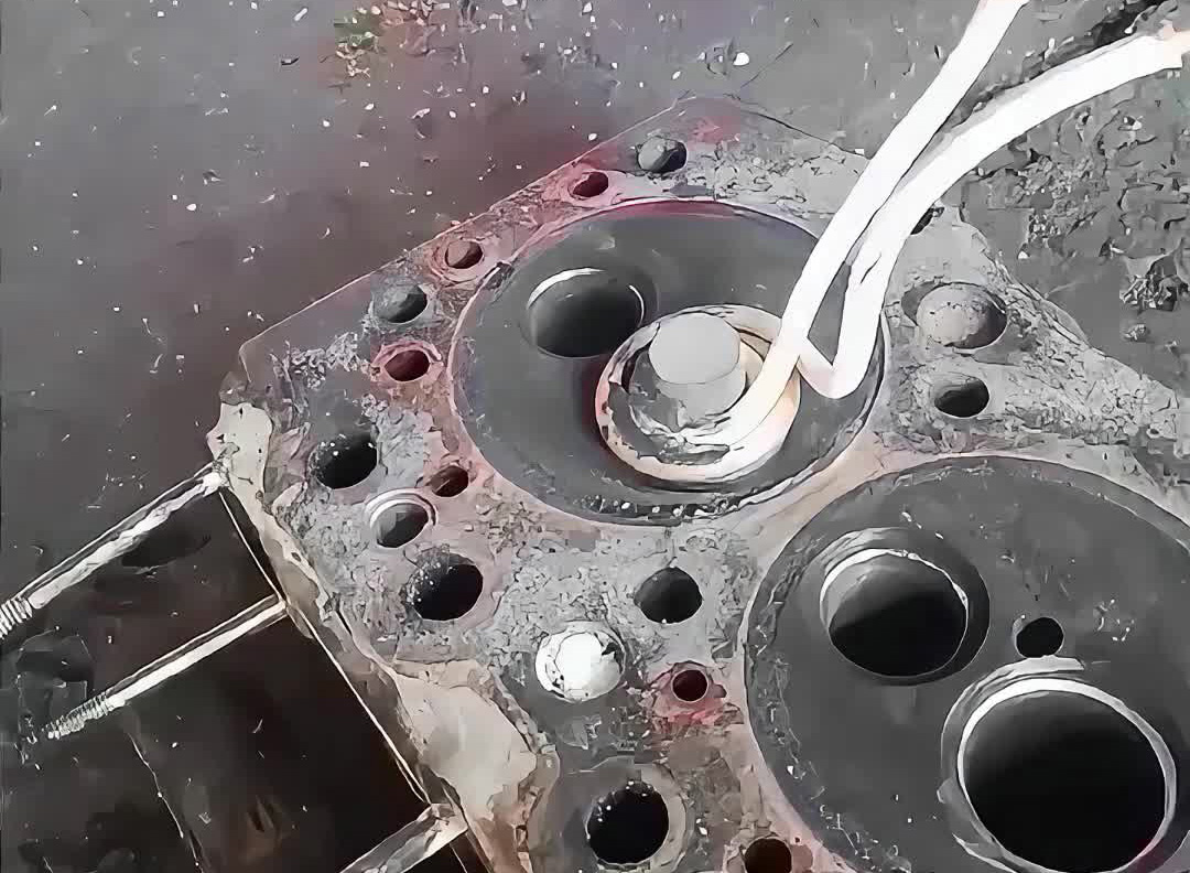 發動機缸頭氣門墊圈拆解神器！海瑞拓手持式高頻加熱機